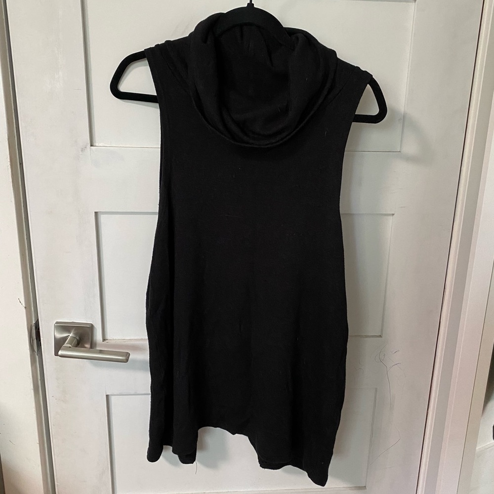 Mi + Fi Annette Top in Black size XL